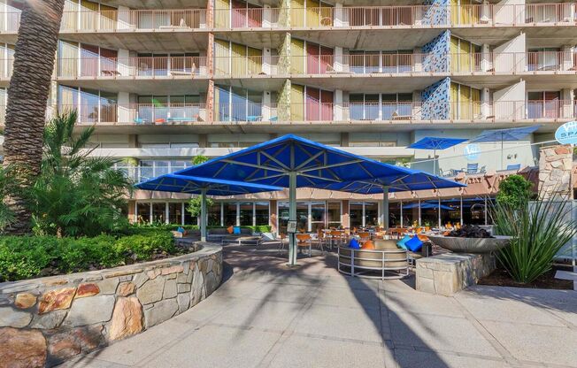 2 beds, 3 baths, $6,495