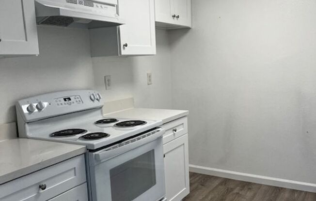 1 bed, 1 bath, 700 sqft, $2,200, Unit Unit 3579-10