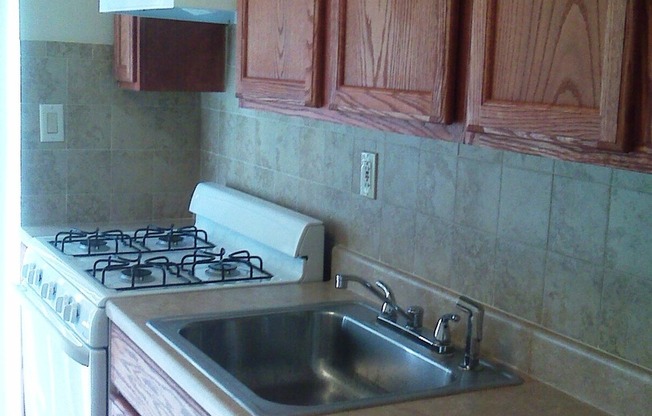 2 Bedroom Home off of 22nd and Jackson Streets!