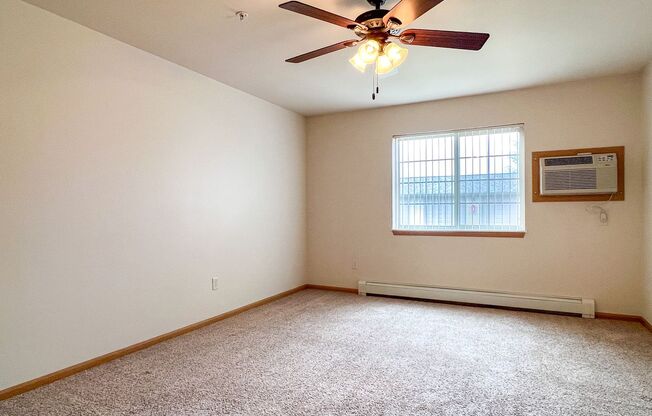 1 bed, 1 bath, 936 sqft, $1,275, Unit ML 530-01