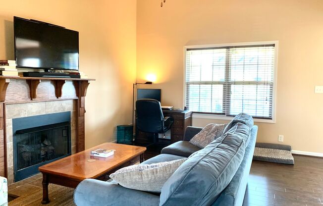 992 Dwight Eisenhower Way