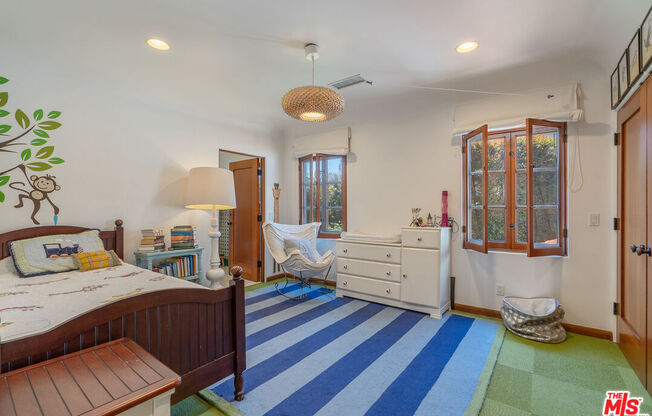 221 S BEVERLY GLN BLVD