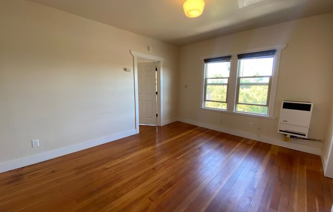 1 bed, 1 bath, 544 sqft, $1,495, Unit 24