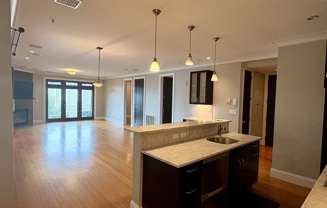 354 Dorchester St 3