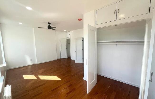 3 beds, 3 baths, 1,954 sqft, $7,000, Unit 2