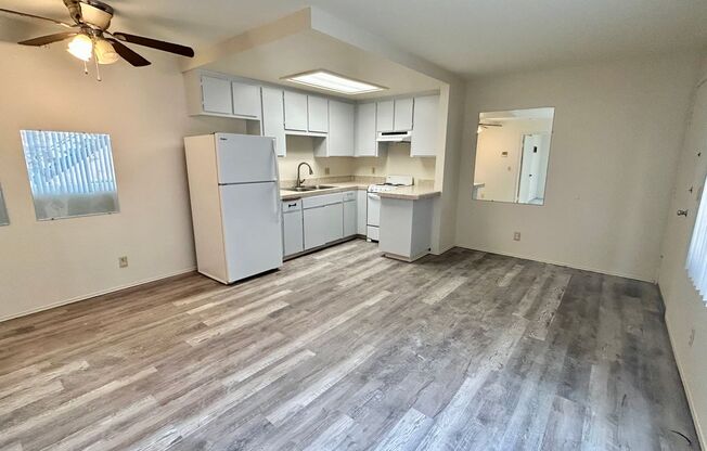 MUST BE 55 AND OLDER TO RENT: 1 Bed, 1 Bath North Park Unit