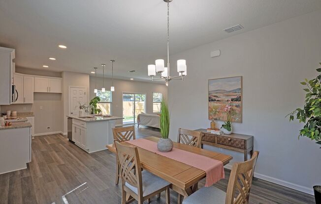 3 beds, 2.5 baths, 1,652 sqft, $2,200, Unit 5409