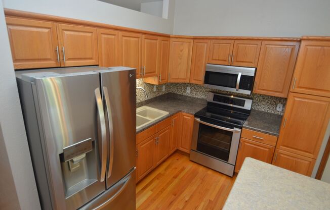 2 Bed 2 Bath Townhome for Rent in East Grand Forks!