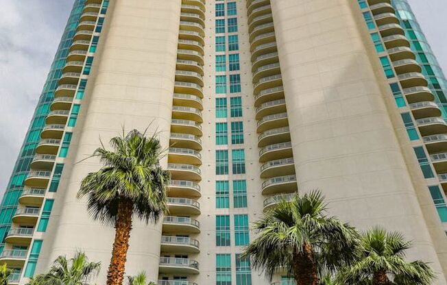 Turnberry Tower Beauty With Stunning Views
