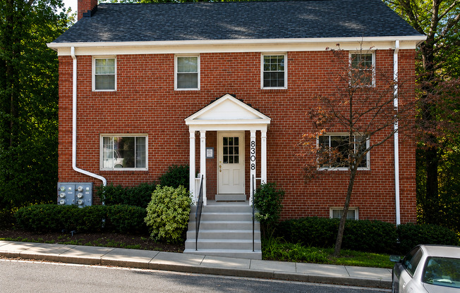 8308 ROANOKE AVE