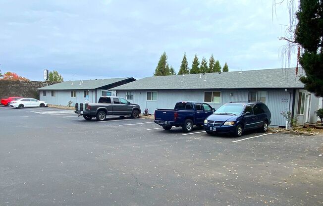 Grager03 - 3522-3586 Anita/3502-3575 Manor