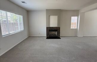 3 beds, 2.5 baths, $2,800