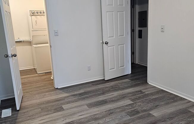 Center Street Apartments