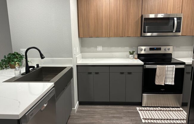 1 bed, 1 bath, 748 sqft, $2,810, Unit F-210