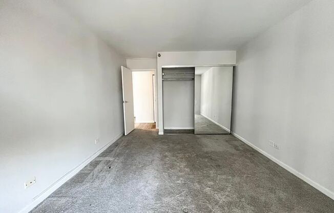 1 bed, 1 bath, 750 sqft, $2,475, Unit 10D
