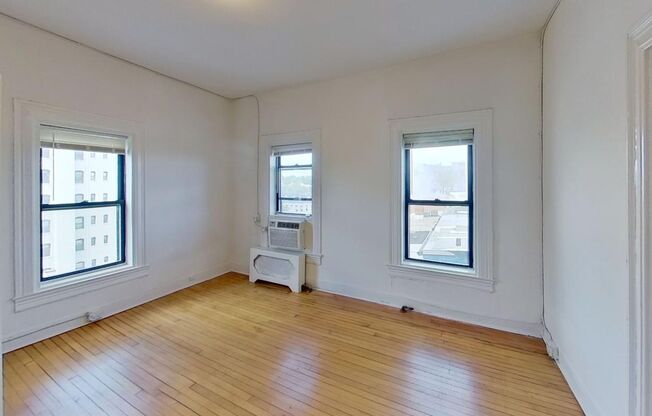 2 beds, 1 bath, 802 sqft, $1,399, Unit 1301-66