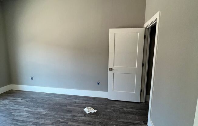 1 bed, 1 bath, 824 sqft, $905, Unit 1112