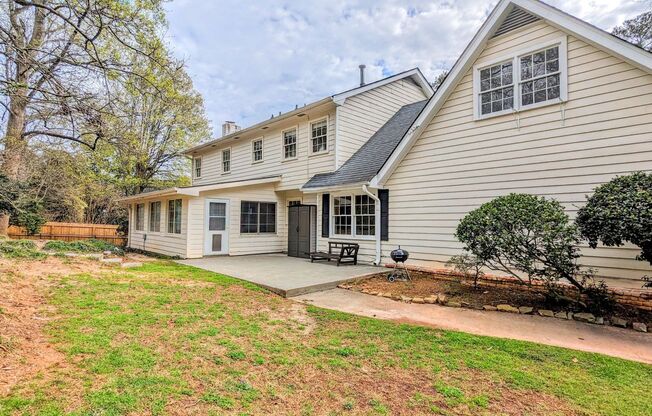 4 beds, 2.5 baths, $3,400