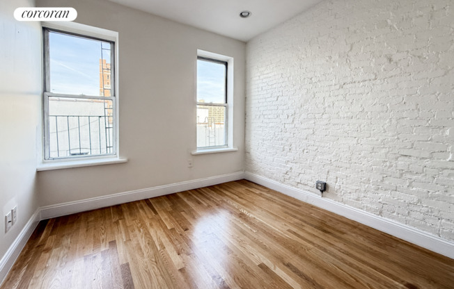 57 W 106 ST