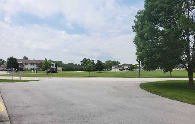 2 beds, 1 bath, 1,050 sqft, $1,259, Unit PL   7606
