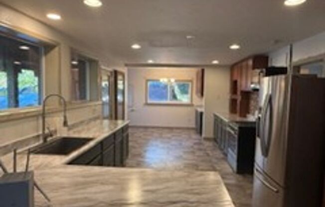 3BED2BATH - NEWLY REMODELED WITH 3,000+ sq. ft. SHOP GARAGE, LARGE YARD, WASHER/DRYER HOOKUPS