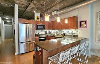 Studio, 1 bath, 660 sqft, $2,700, Unit 609