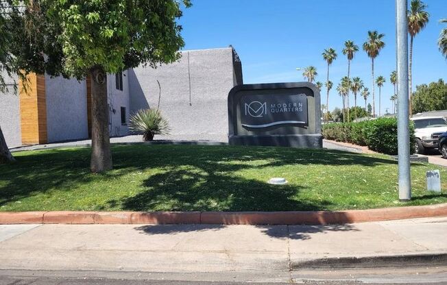 Centrally located community in Phoenix, offering move in special!
