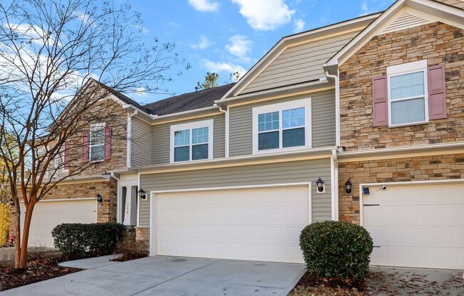 3 Bedroom - Cary Townhome in Central Location!!! Close to 540 and Research Triangle Park!