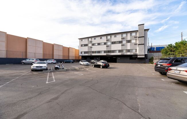 1 bed, 1 bath, 640 sqft, $1,995, Unit 308