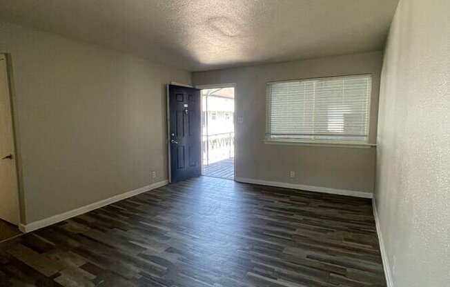 400 Andrews Ave c-23