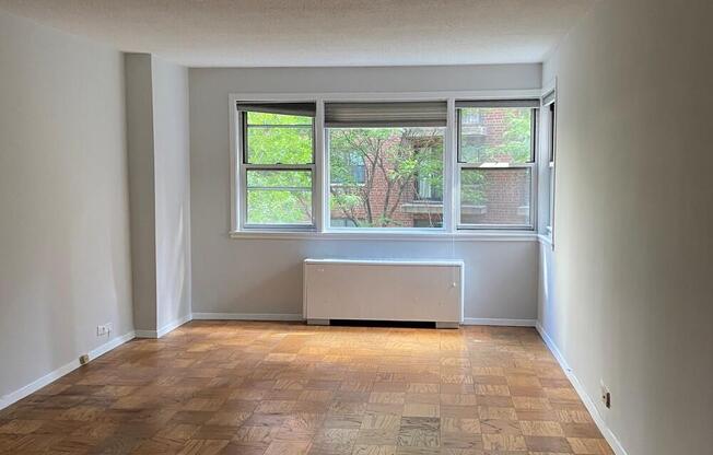77 E 12 ST