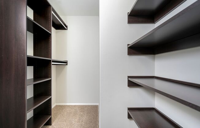 1 bed, 1 bath, 700 sqft, $1,475, Unit 751-307