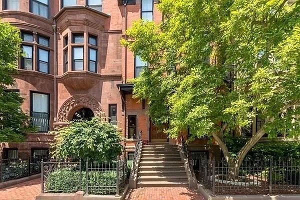 346 Beacon St 6