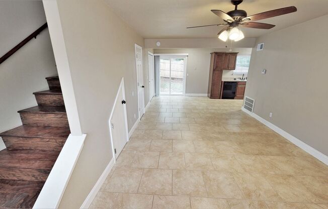 2 beds, 1.5 baths, 1,250 sqft, $1,325, Unit 4185