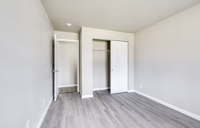 2 beds, 1 bath, 895 sqft, $1,599, Unit 2434 - 2