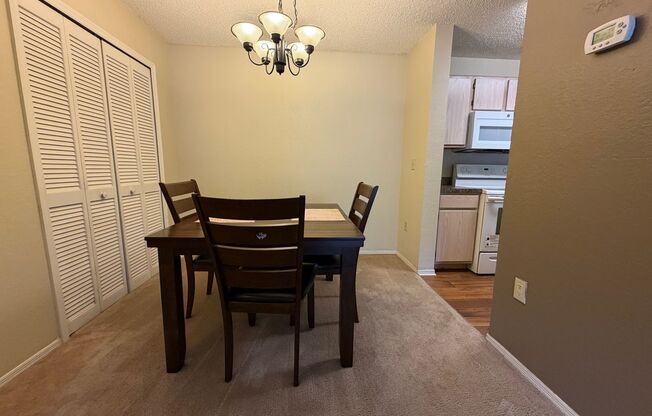 2 beds, 2 baths, $1,400, Unit Apt 713