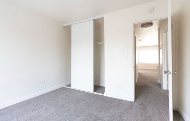 2 beds, 1 bath, 825 sqft, $1,995, Unit 11