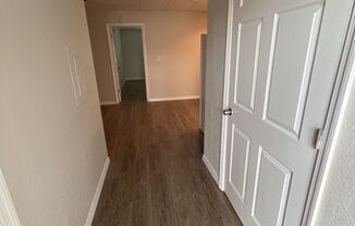 1 bed, 1 bath, 600 sqft, $1,195, Unit 215