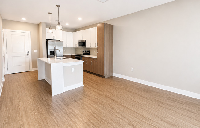 1 bed, 1 bath, 773 sqft, $1,330, Unit 1-309