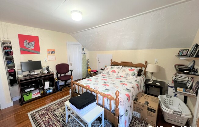 35 DANFORTH ST