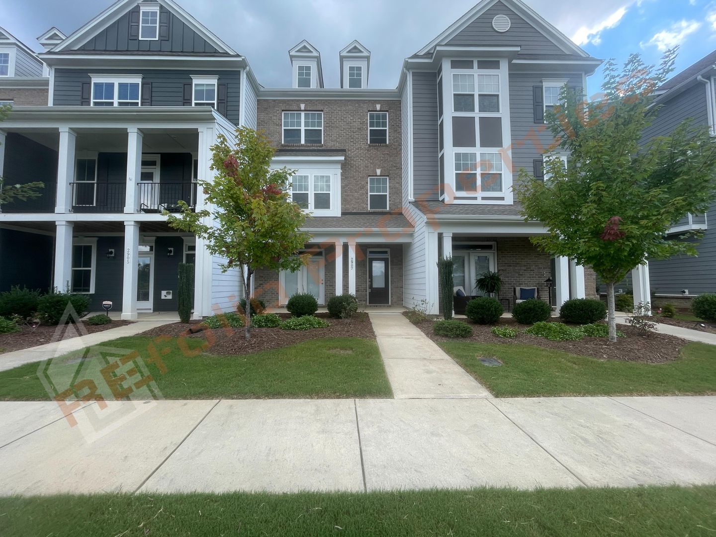 Luxury 3 Story 4 BD/3.5 Bath Townhome @ Smith Farm, Apex! Available Now!