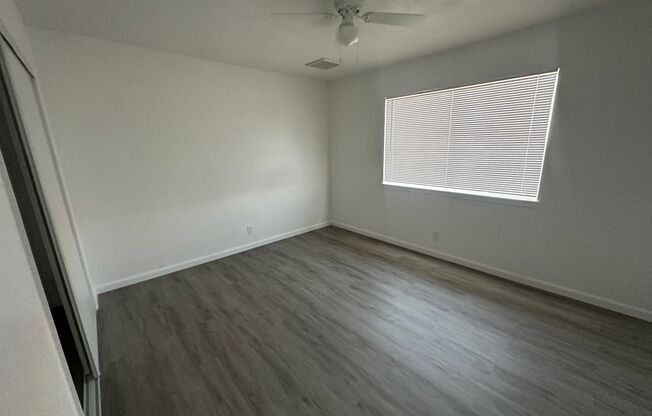 2 beds, 1 bath, 824 sqft, $1,000, Unit B