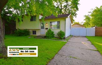 Crestwood Area Tri-level home near University of Notre Dame