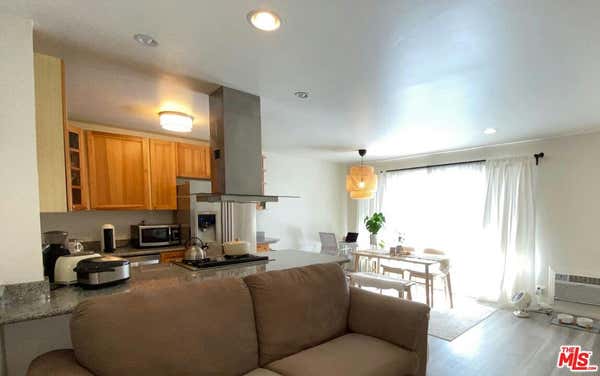 1 bed, 1 bath, 621 sqft, $2,450, Unit 208