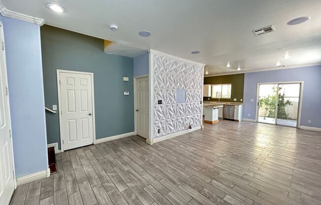 Cozy 3 Bedroom 2.5 Bathroom Home in Southwest!