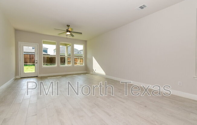 3104 CORDELIA DR