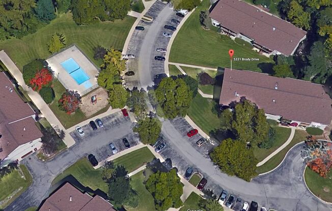 Spacious 2 bed 1.5 bathroom Condominium