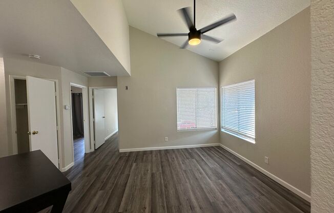 2 beds, 1 bath, $1,300