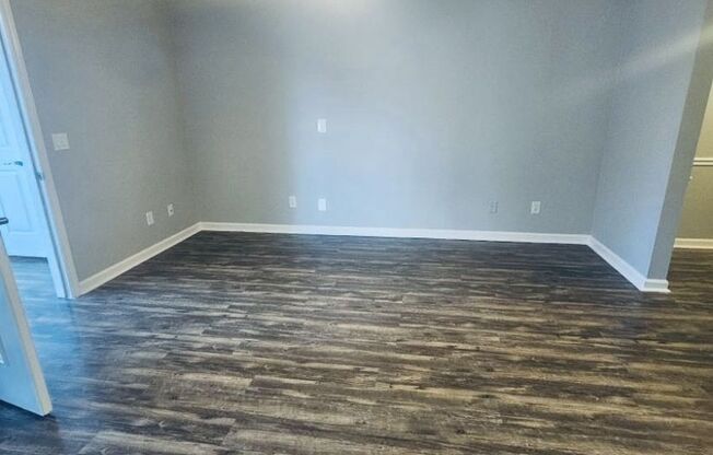 2 beds, 2 baths, 1,020 sqft, $1,195, Unit 221