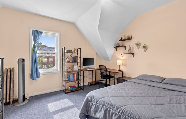 3 beds, 1 bath, 1,500 sqft, $3,100, Unit 3S